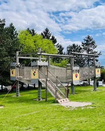 ゲストハウス Kupelny Mlyn